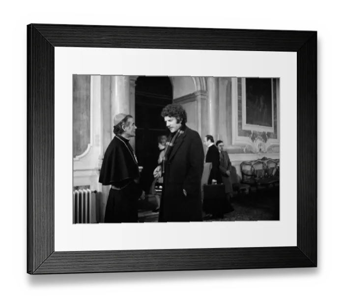 Framed Print : Don t Look Now