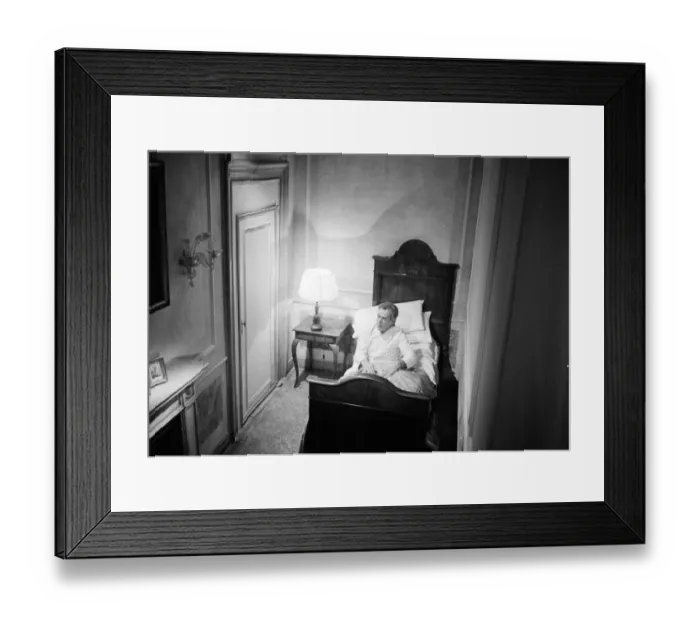 Framed Print : Don t Look Now Framed Print : Don t Look Now