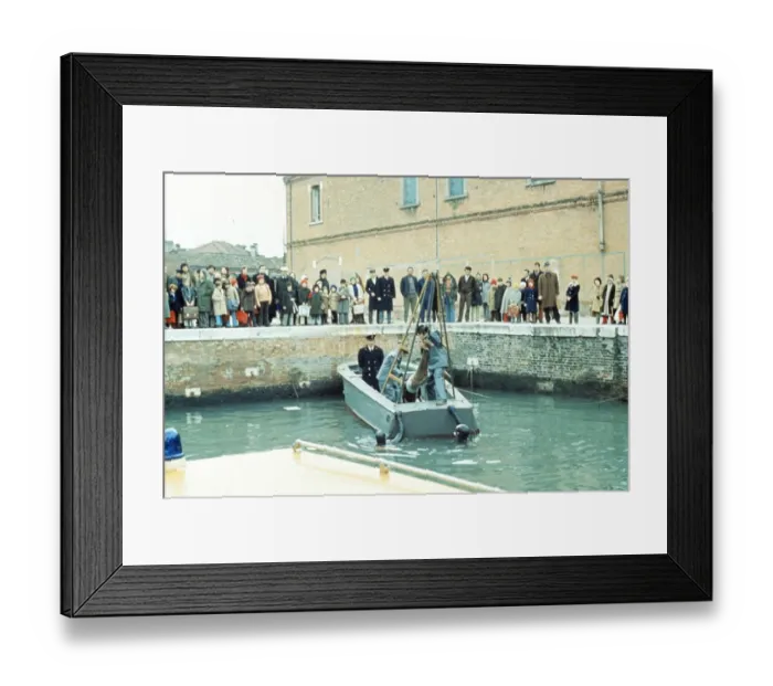 Framed Print : Don t Look Now Framed Print : Don t Look Now