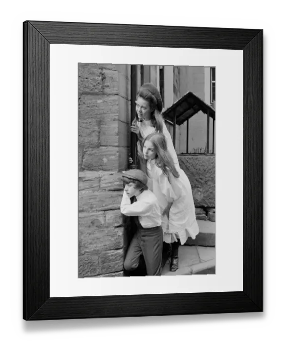 Framed Print : The Railway Children Framed Print : The Railway Children