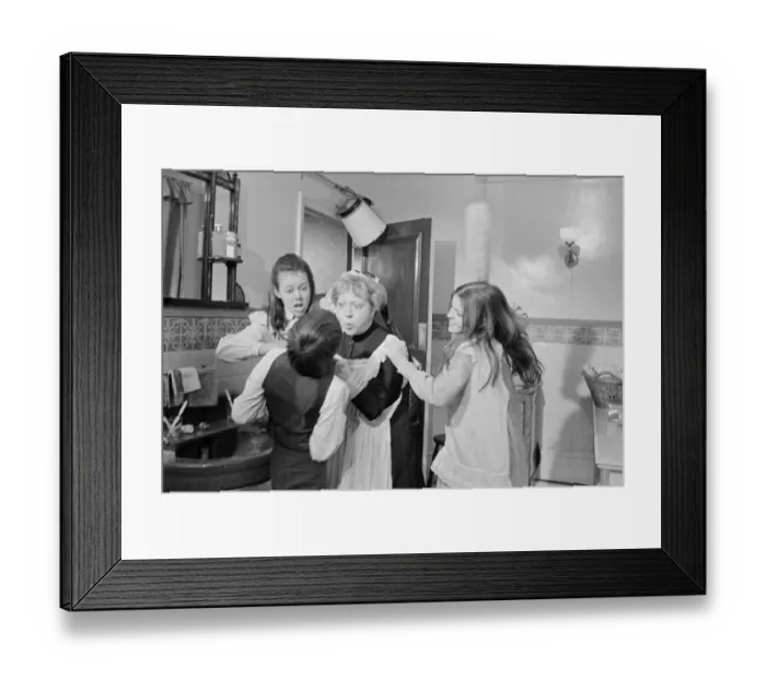 Framed Print : The Railway Children Framed Print : The Railway Children