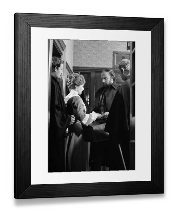 Framed Print : The Railway Children Framed Print : The Railway Children