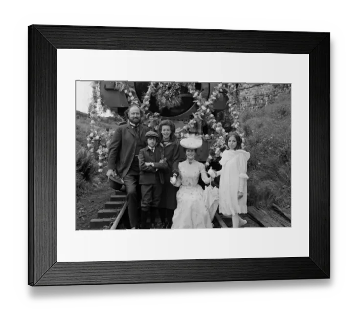 Framed Print : The Railway Children Framed Print : The Railway Children