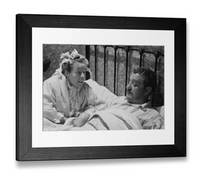 Framed Print : The Railway Children Framed Print : The Railway Children