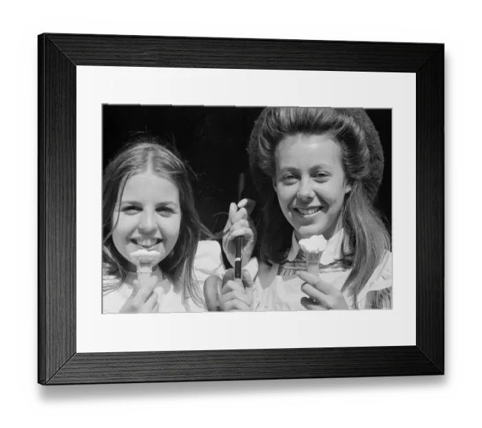 Framed Print : The Railway Children (1970) Framed Print : The Railway Children (1970)