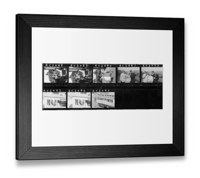 Framed Print : The Railway Children Framed Print : The Railway Children