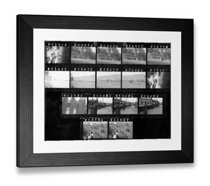 Framed Print : The Railway Children Framed Print : The Railway Children