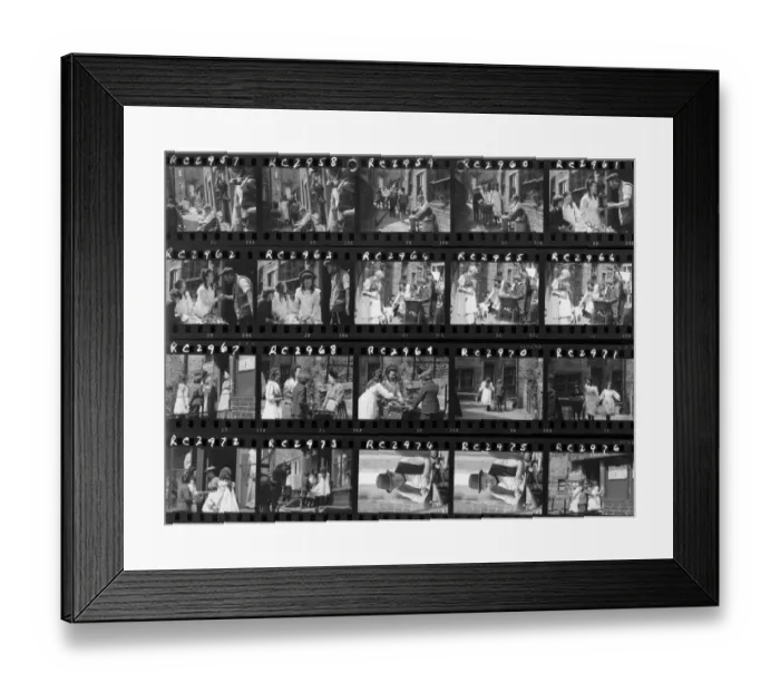 Framed Print : The Railway Children Framed Print : The Railway Children
