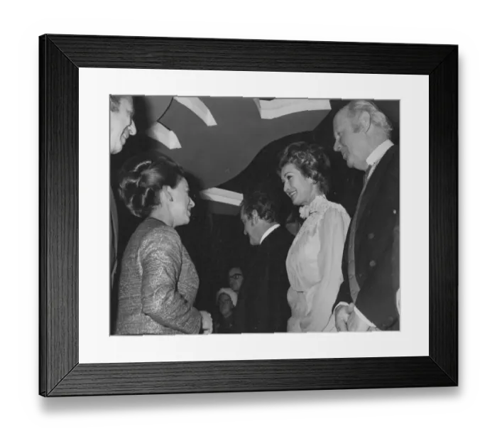 Framed Print : The Railway Children Framed Print : The Railway Children