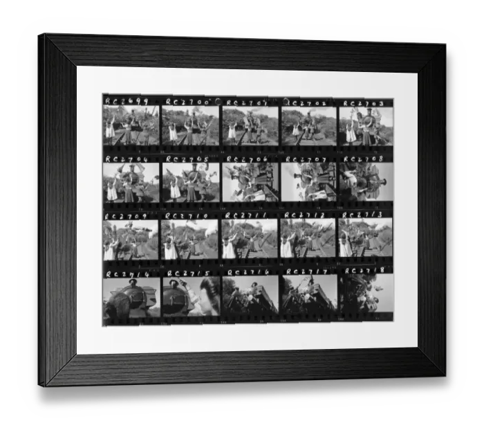 Framed Print : The Railway Children Framed Print : The Railway Children