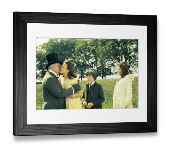 Framed Print : The Railway Children Framed Print : The Railway Children