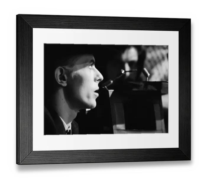 Framed Print : The Man Who Fell To Earth