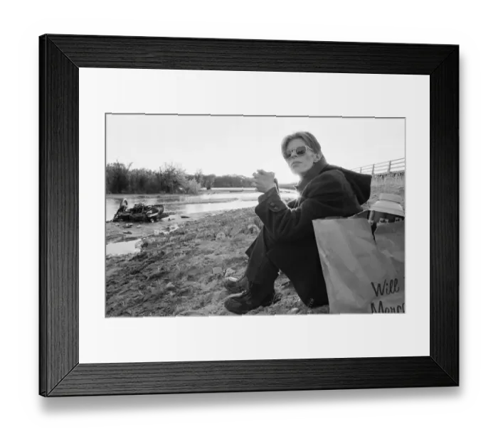 Framed Print : The Man Who Fell To Earth