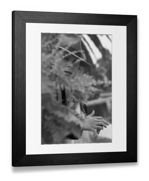 Framed Print : The Man Who Fell To Earth