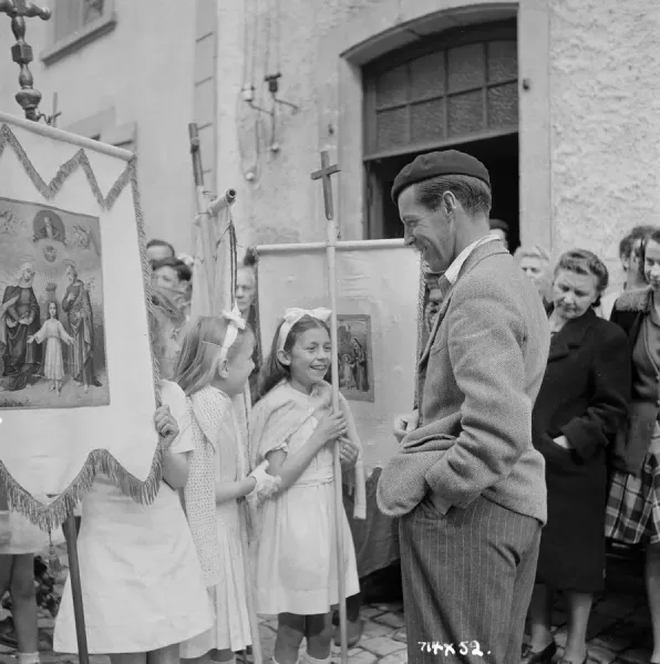 Framed Print of aga1948 bw neg 111 - STUDIOCANAL 