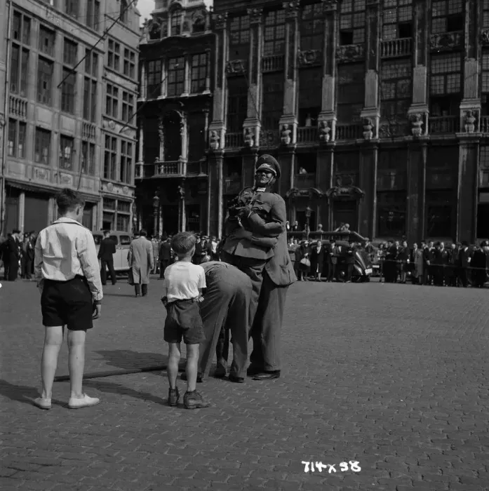 Framed Print : aga1948 bw neg 117 Framed Print : aga1948 bw neg 117