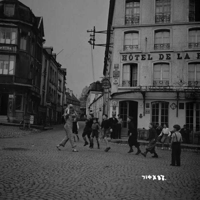 Framed Print : aga1948 bw neg 200 Framed Print : aga1948 bw neg 200
