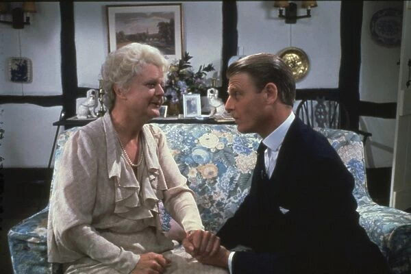 Angela Lansbury and Edward Fox in The Mirror Crack d (1980)