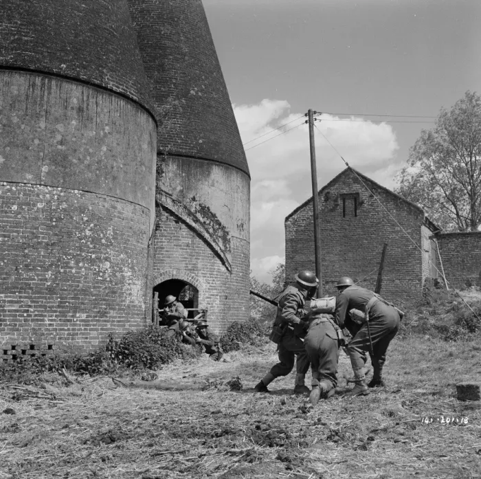 Framed Print : Corporal Bins unit looks for shelter in the French countryside Framed Print : Corporal Bins unit looks for shelter in the French countryside