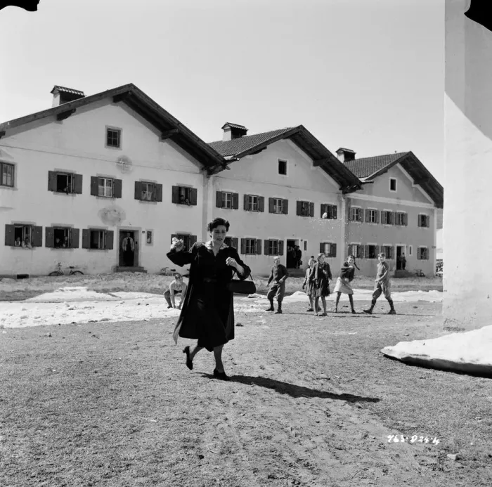 Framed Print : div1954 bw neg 191 Framed Print : div1954 bw neg 191