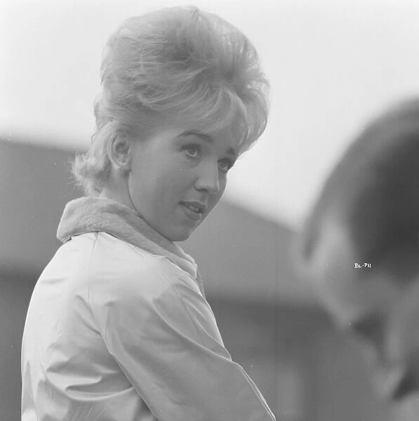Gwendolyn Watts on the set of Billy Liar (1963)