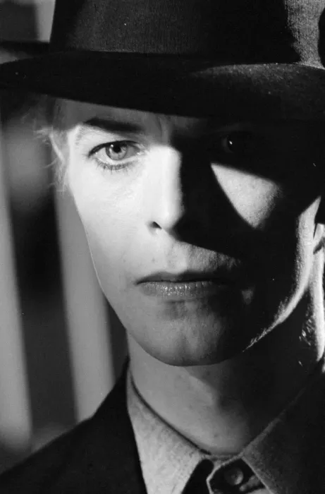 Framed Print : The Man Who Fell To Earth
