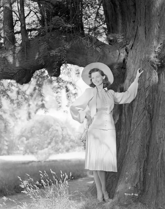 Framed Print : wen1942 bw neg por 039 Framed Print : wen1942 bw neg por 039