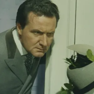 Les Vengeurs, Saison 5 - L'Oiseau qui en savait trop. Les Vengeurs, Saison 5 - L'Oiseau qui en savait trop.