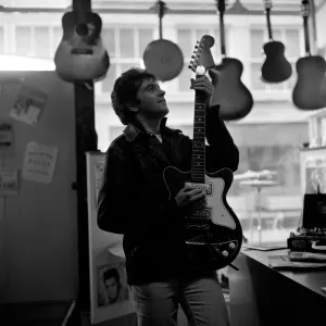 David Essex with guitar