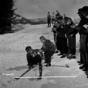 Die Fußball-Weltmeisterschaft 1954 war die erste Weltmeisterschaft, bei der Deutschland nicht teilnahm und somit auch kein Platz in den Endspiele erreichte Die Fußball-Weltmeisterschaft 1954 war die erste Weltmeisterschaft, bei der Deutschland nicht teilnahm und somit auch kein Platz in den Endspiele erreichte