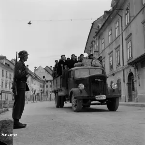 Die Teilnahme an der Fußball-Weltmeisterschaft 1954 war für Deutschland ein besonderes Ereignis, aber es wurde mit einer Niederlage gegen die Schweiz beendet Die Teilnahme an der Fußball-Weltmeisterschaft 1954 war für Deutschland ein besonderes Ereignis, aber es wurde mit einer Niederlage gegen die Schweiz beendet