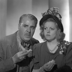 George Carney and Hermione Baddeley in Brighton Rock (1947)