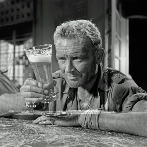 Ice Cold In Alex (1957) Photo Mug Collection: Negs Por