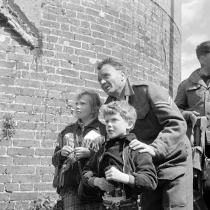 John Mills in a publicity shot for Dunkirk (1958)