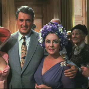 Kim Novak, Rock Hudson and Elizabeth Taylor in The Mirror Crack d (1980)