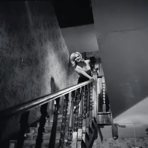 Une image de production prise sur le plateau du Râlement d'un homme simple (1964). Une image de production prise sur le plateau du Râlement d'un homme simple (1964).