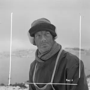 "négatif en noir et blanc 1948, numéros de boîtier : bw neg pro 002". "négatif en noir et blanc 1948, numéros de boîtier : bw neg pro 002".