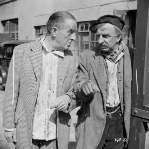 Stanley Holloway and Hugh Griffith