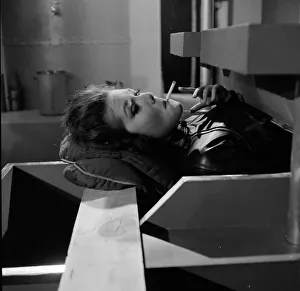 ave4 soh bw neg 006