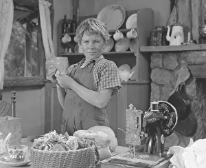 <b class=qtipBold><figcaption>Bitter Springs (1950)</figcaption></b><br>An image from the Ealing Studios film directed by Ralph Smart<br><em>© Copyright Studiocanal Films Ltd</em> Bitter Springs (1950)