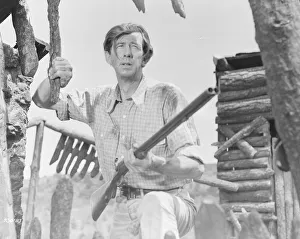 <b class=qtipBold><figcaption>Bitter Springs (1950)</figcaption></b><br>An image from the Ealing Studios film directed by Ralph Smart<br><em>© Copyright Studiocanal Films Ltd</em> Bitter Springs (1950)