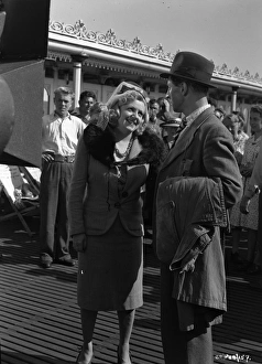 <b class=qtipBold><figcaption>Brighton Rock (1947) publicity</figcaption></b><br>Hermione Baddeley and Alan Wheatley in a pause from the filming of Brighton Rock.<br><em>© Copyright © Studiocanal Films Ltd</em> Brighton Rock (1947) publicity