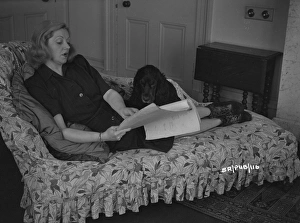 <b class=qtipBold><figcaption>Brighton Rock (1947) publicity</figcaption></b><br>Hermione Baddeley reads the script of Brighton Rock.<br><em>© Copyright © Studiocanal Films Ltd</em> Brighton Rock (1947) publicity