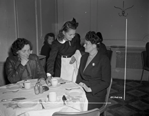 <b class=qtipBold><figcaption>Brighton Rock (1947) publicity</figcaption></b><br>Carol Marsh trains to act as a proper waitress for her role in Brighton Rock.<br><em>© Copyright © Studiocanal Films Ltd</em> Brighton Rock (1947) publicity