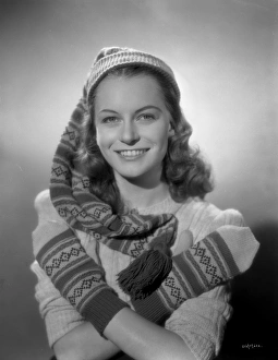 Carol Marsh smiles in a promotional image for Brighton Rock (1947)