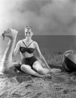 Studio Shot Prints: Carol Marsh smiles in a promotional image for Brighton Rock (1947)