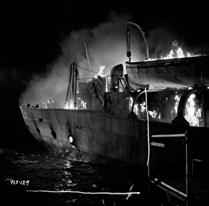 <b class=qtipBold><figcaption>The Cruel Sea</figcaption></b><br>CRU_BW_NEG_PRO_ 16<br><em>© Copyright © Studiocanal Films Ltd</em> The Cruel Sea