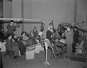 dan1950 bw neg pub 005