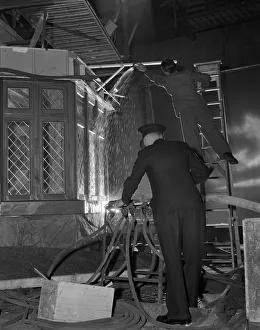 dan1950 bw neg pub 008