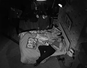 dan1950 bw neg pub 014
